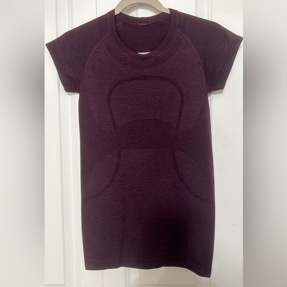 lululemon athletica Purple Short Sleeve Tee - Picture 1 of 1
